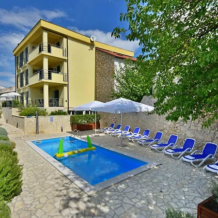 Leko-4 By Interhome *