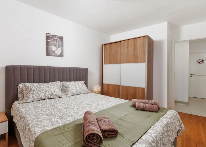 Leko-4 By Interhome Apartment Novi Vinodolski