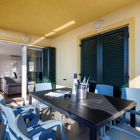 Leko-4 By Interhome דירה