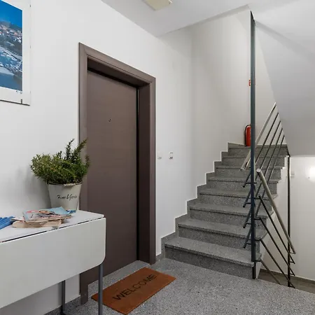 Appartamento Leko-4 By Interhome *