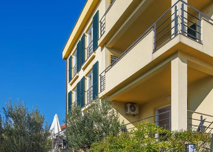 Apartmán Leko-4 By Interhome *
